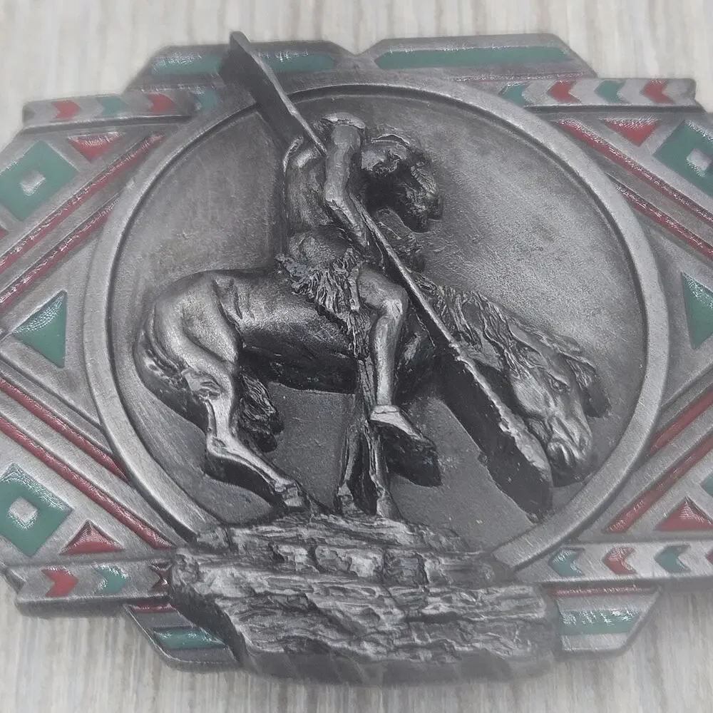 VINTAGE SISKIYOU (End Of Trail) BUCKLE Lone Warrior Native American 1988‎